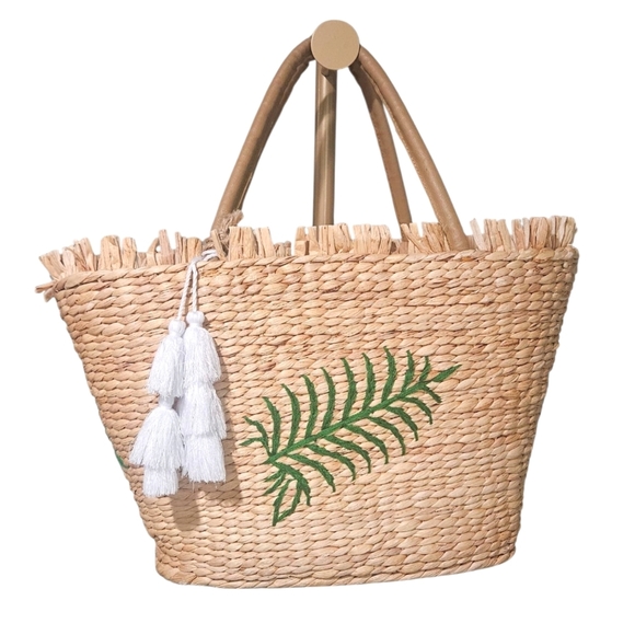 Hand Crafted Palm Beach Bag Tassel-Embellished Straw Tote Bag. NWT - Picture 1 of 15